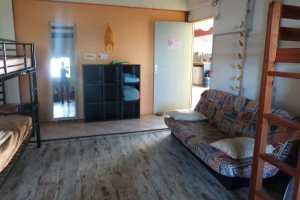 Lits du dortoir mixte, hébergement petit budget à Saint-Leu, La Réunion
